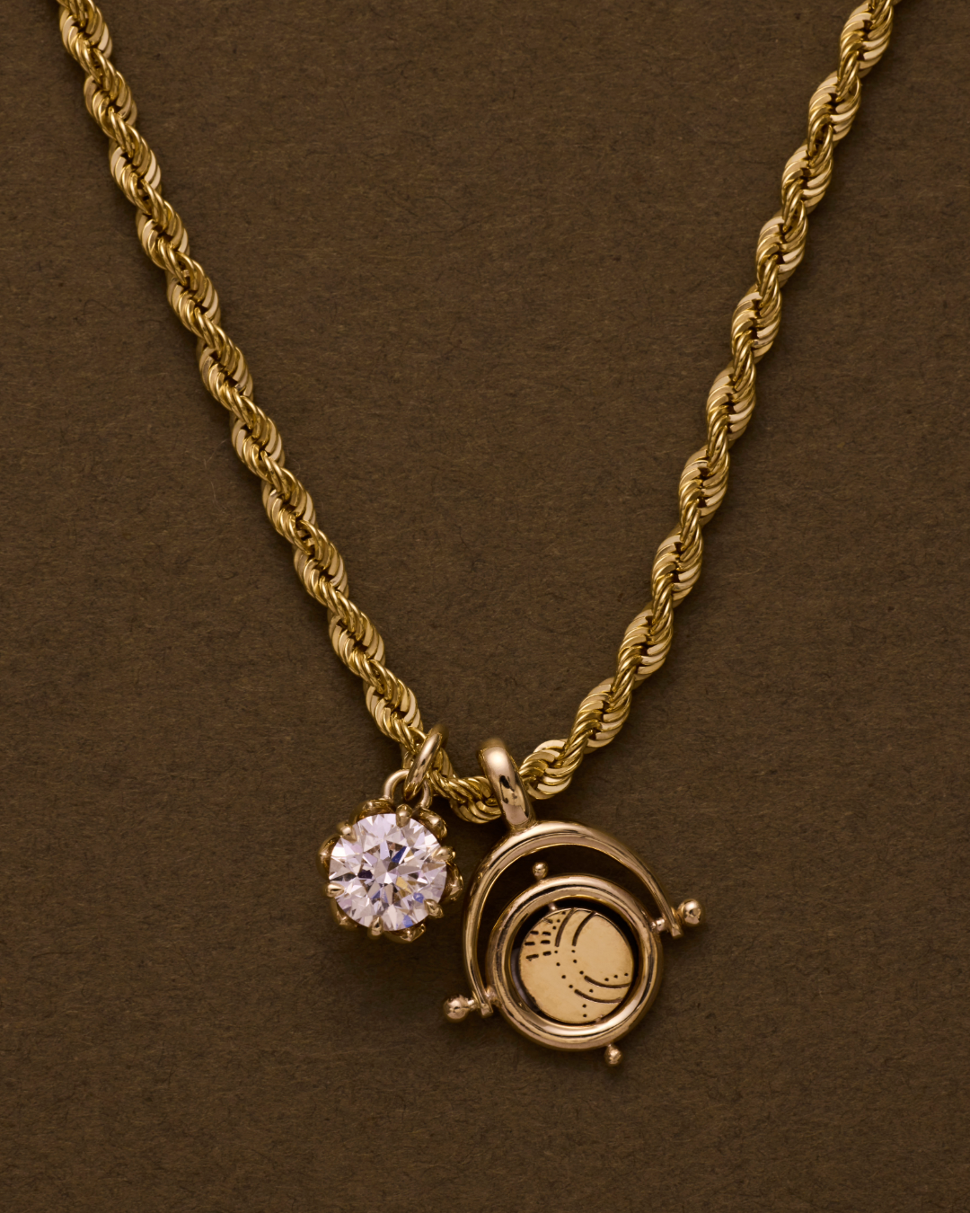 Sollune Charm