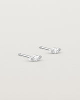 Angled view of the Vega Studs | Diamond in white gold.