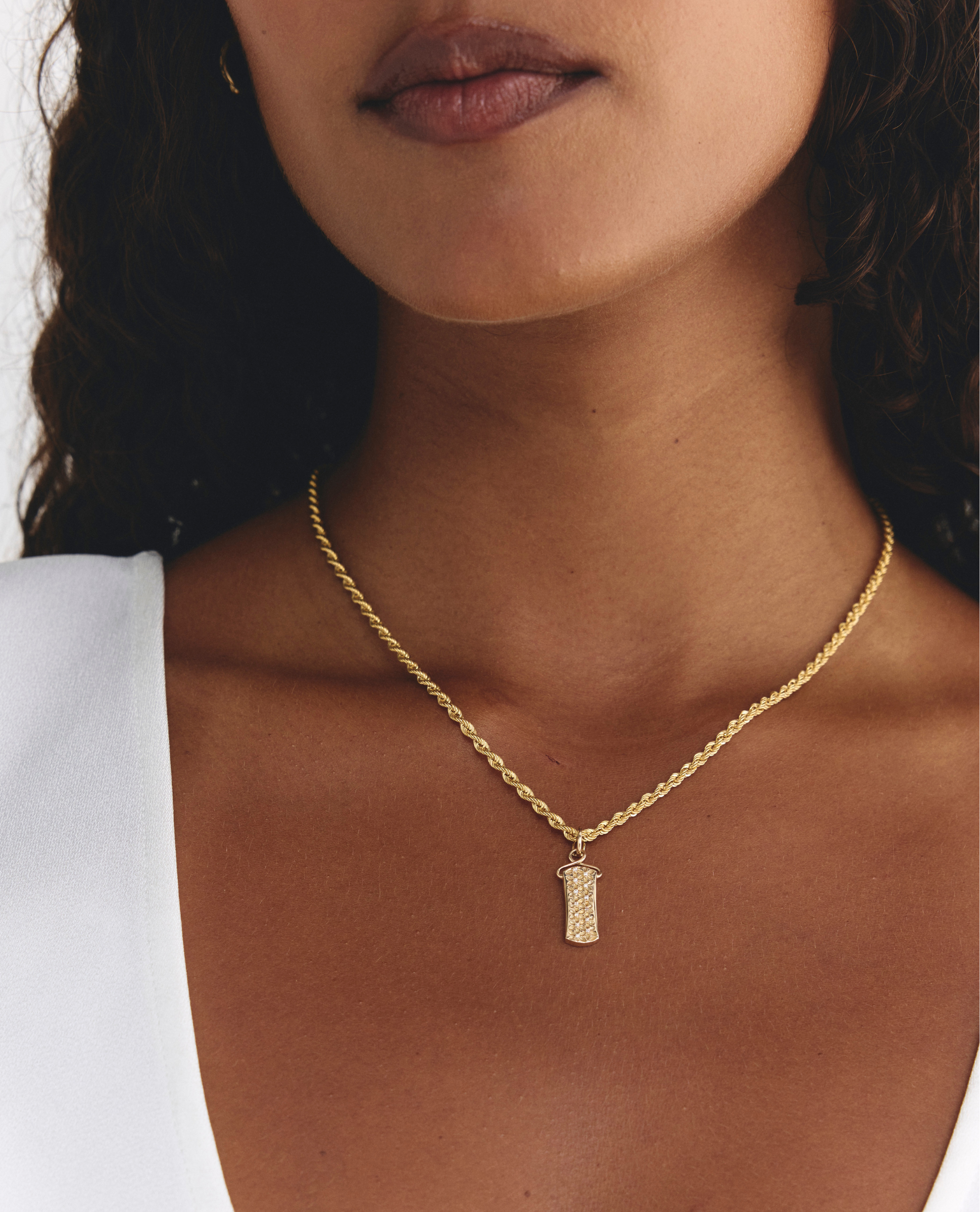 Saira Necklace | Birthstone & Queenie Chain