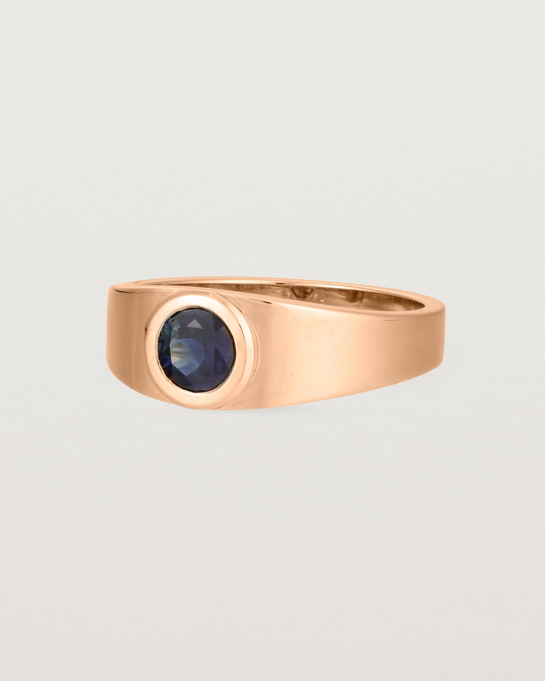 Angled view of the Amos Ring | Australian Sapphire in Rose Gold.