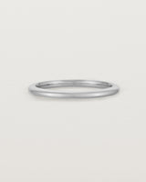 Front view of the Bold Curve Ring | 2mm | White Gold.