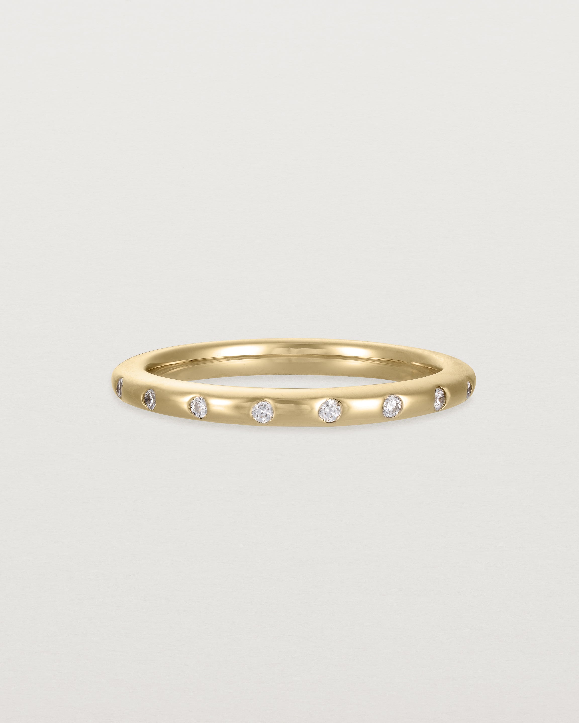 Front view of Bold Curve Ring | 2mm | Diamonds | Yellow Gold.