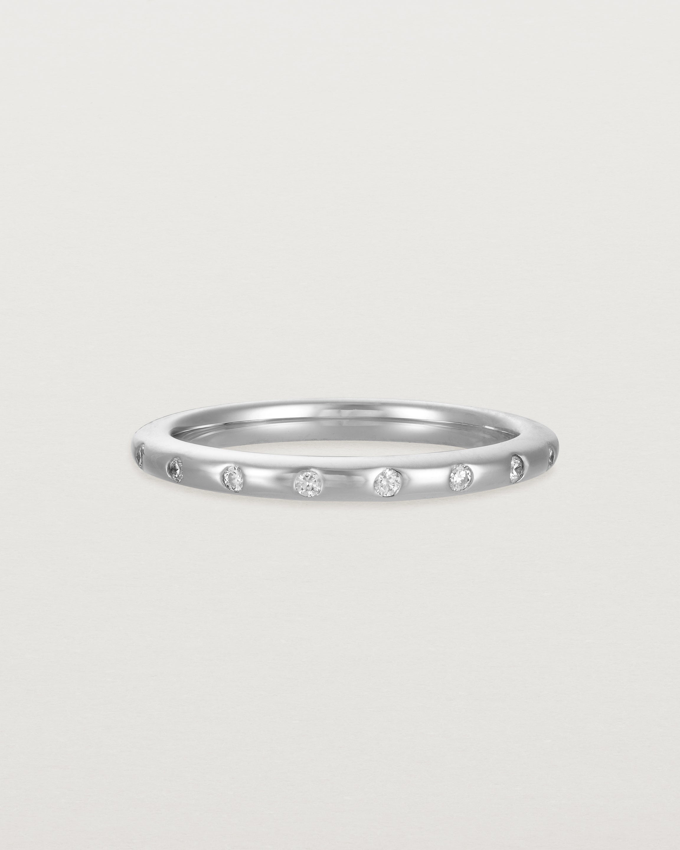 Front view of Bold Curve Ring | 2mm | Diamonds | White Gold.