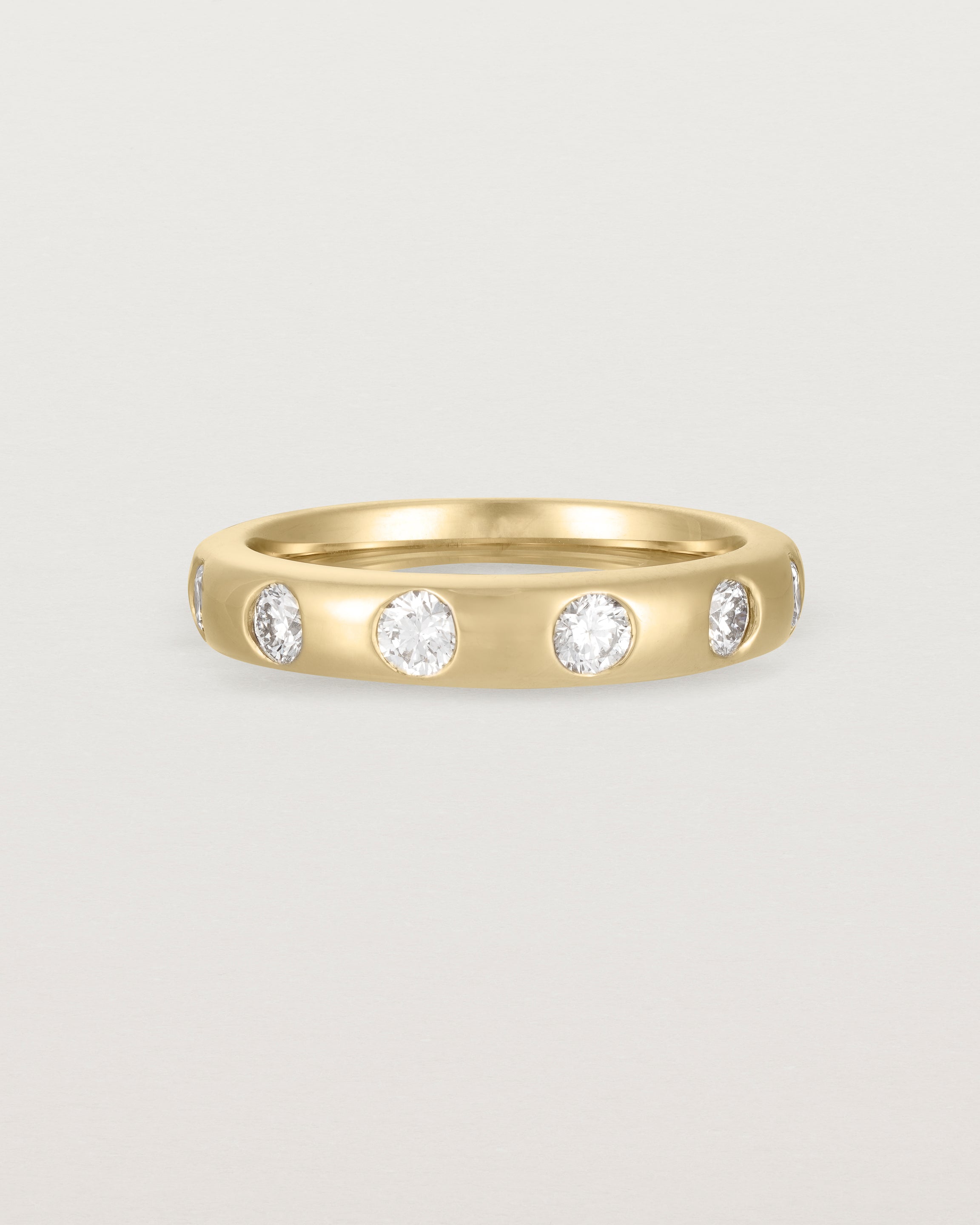 Front View of Bold Curve Ring | 4mm | Diamonds | Yellow Gold