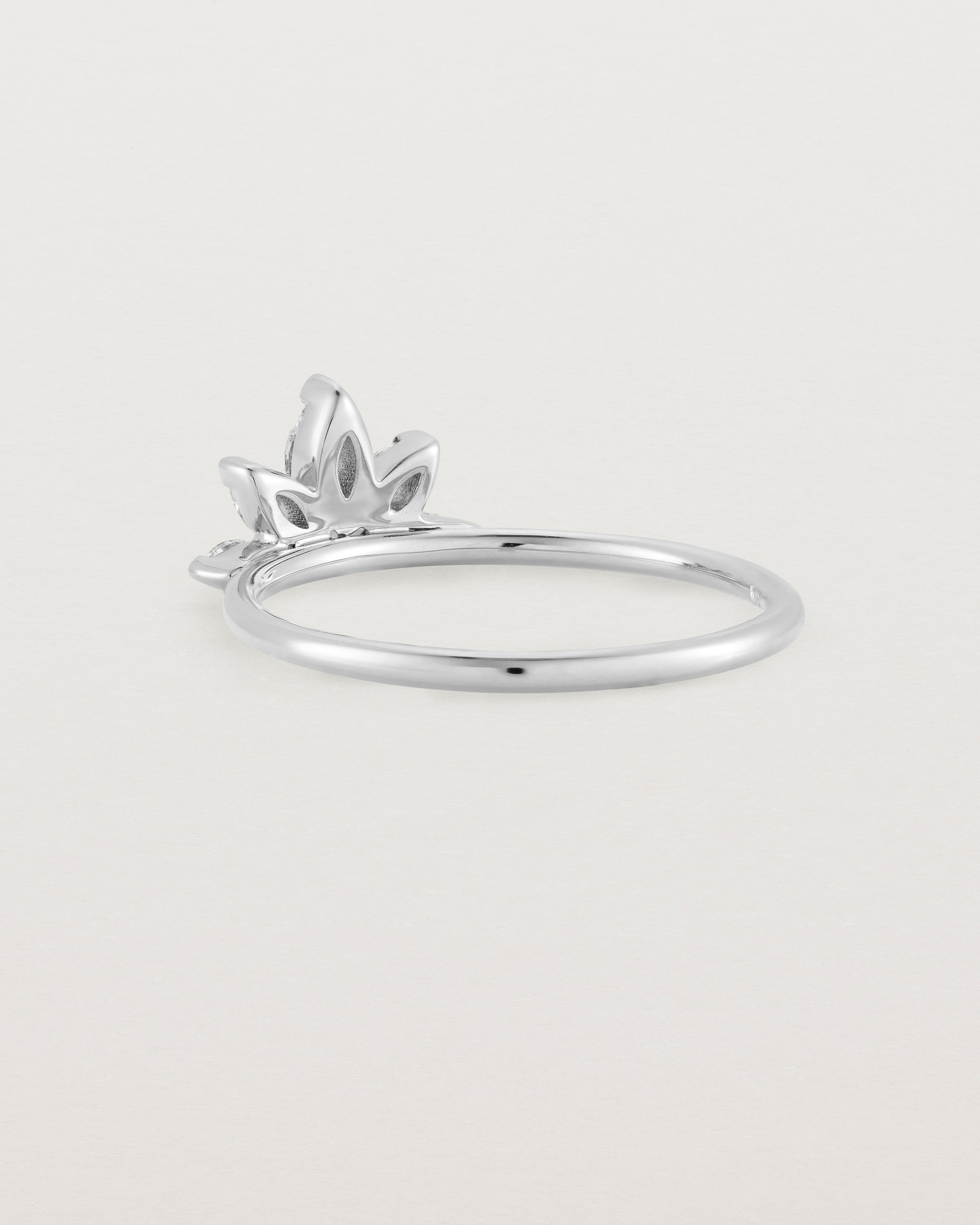 Back view of the Sun Ring | Diamond in White Gold.