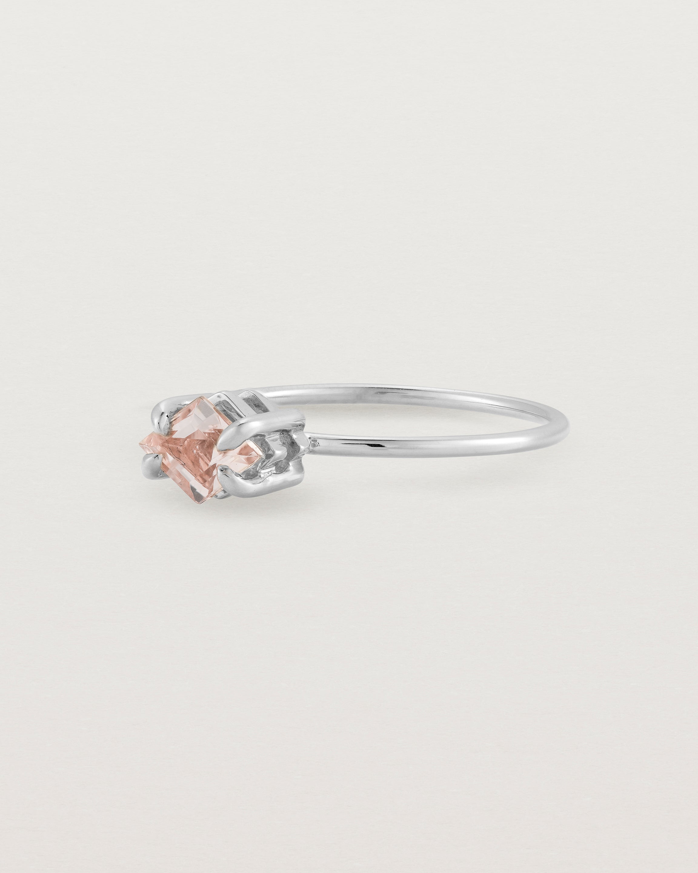 Angled view of the Mai Ring | Savannah Sunstone in Sterling Silver.