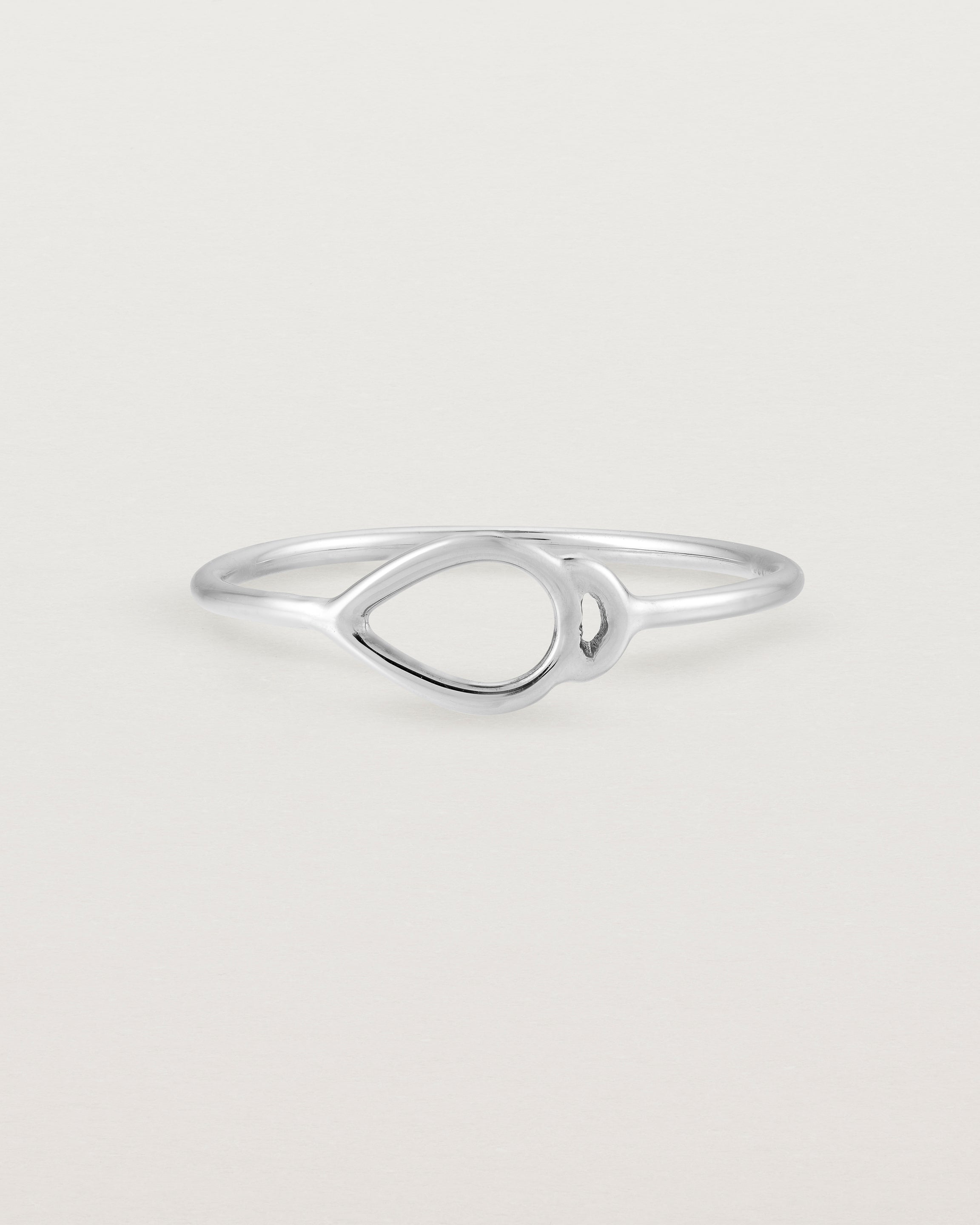 Front view of the Oana Ring in Sterling Silver.