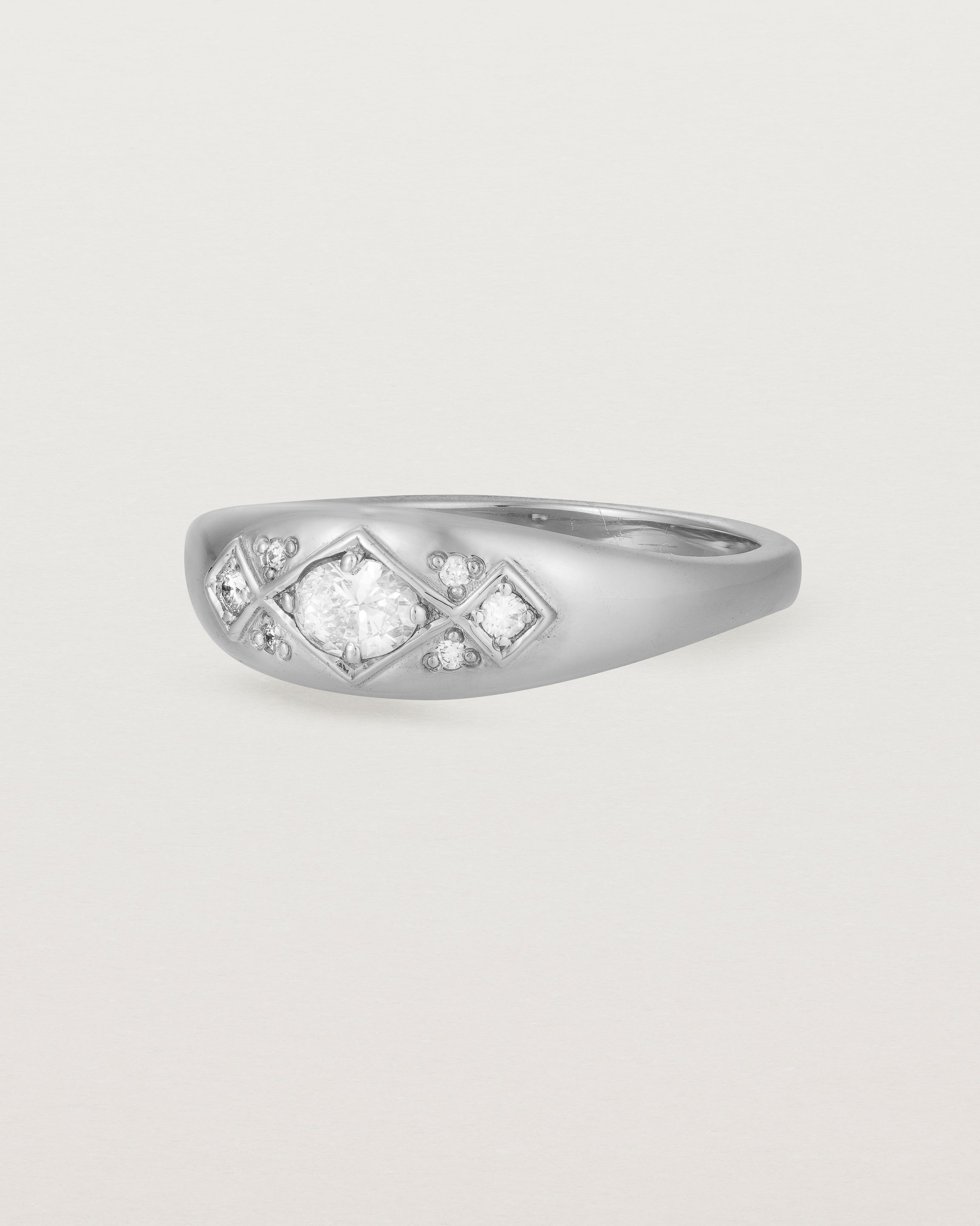 Angled view of the Seule Cheri Ring | Diamonds | White Gold.