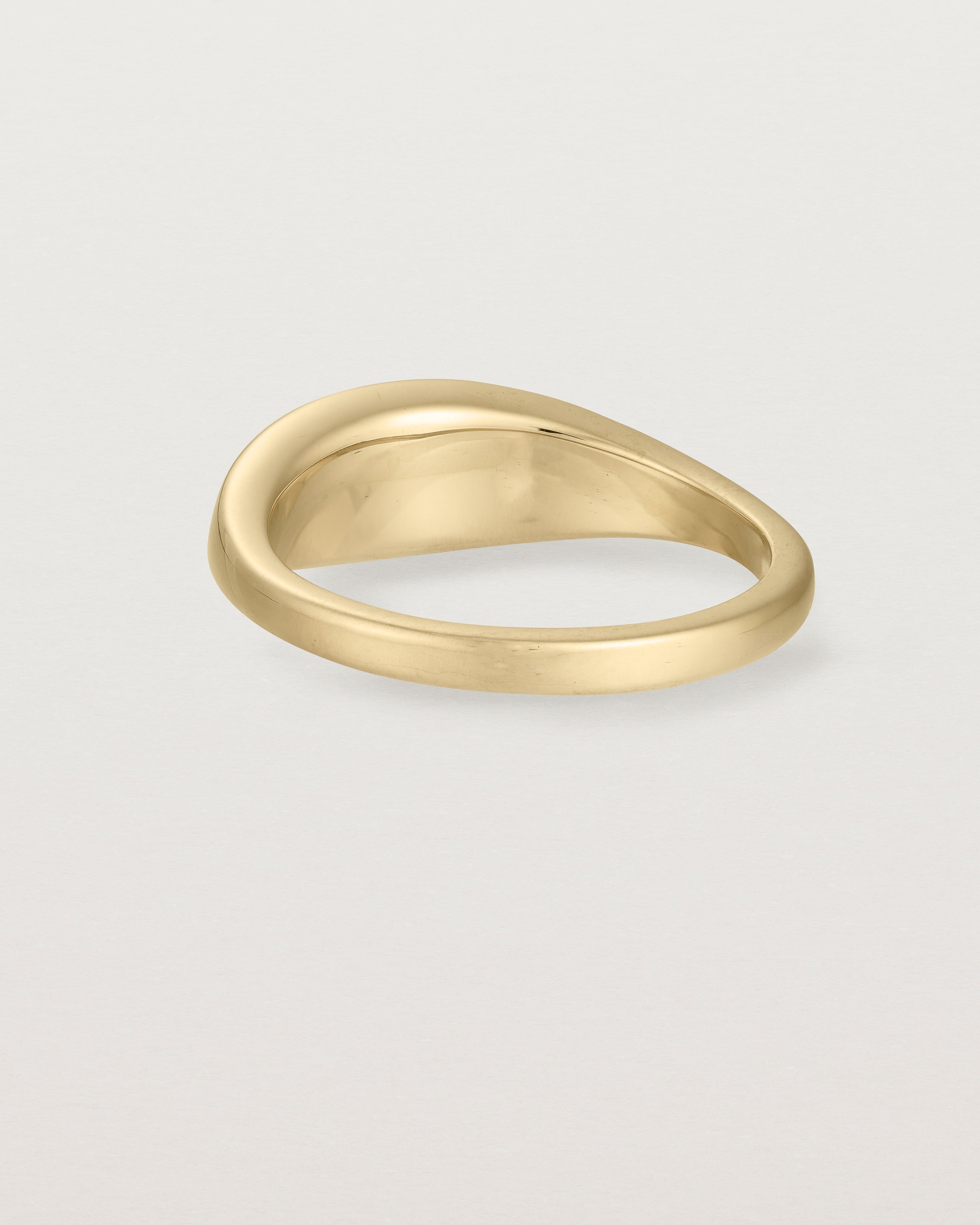 Back view of the Seule Ring | Yellow Gold.