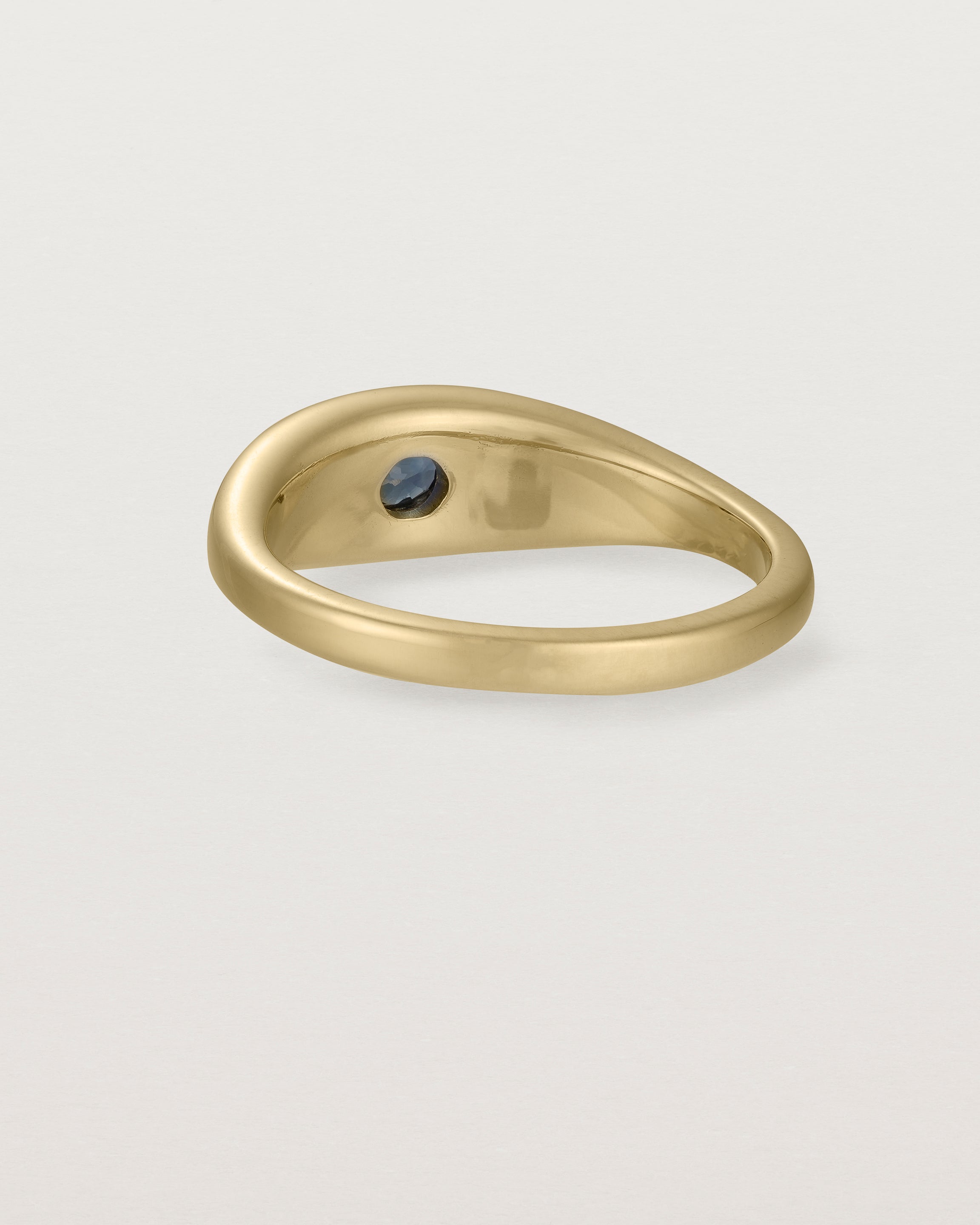 Back view of the Seule Single Ring | Australian Sapphire | Yellow Gold.