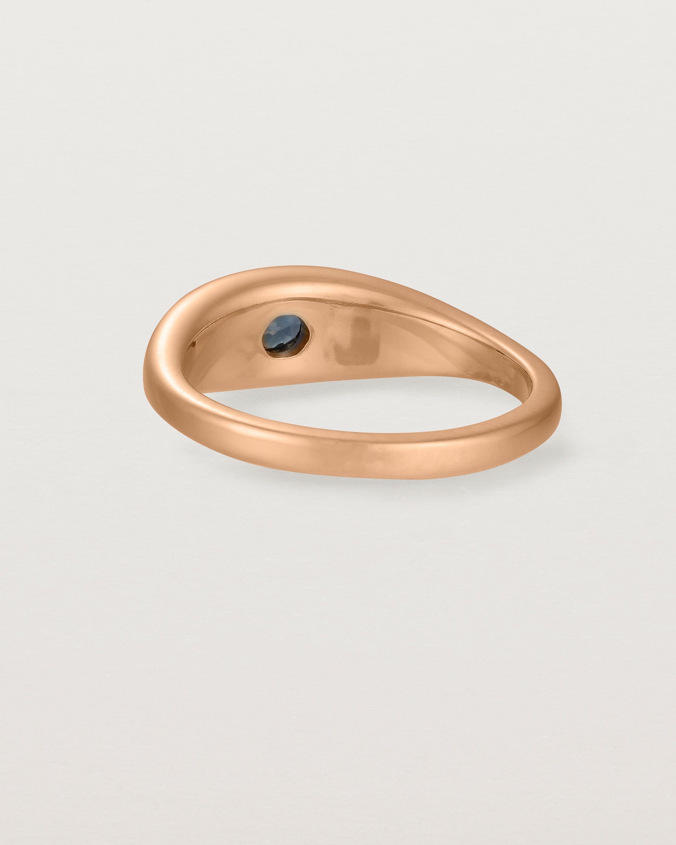 Back view of the Seule Single Ring | Australian Sapphire | Rose Gold.