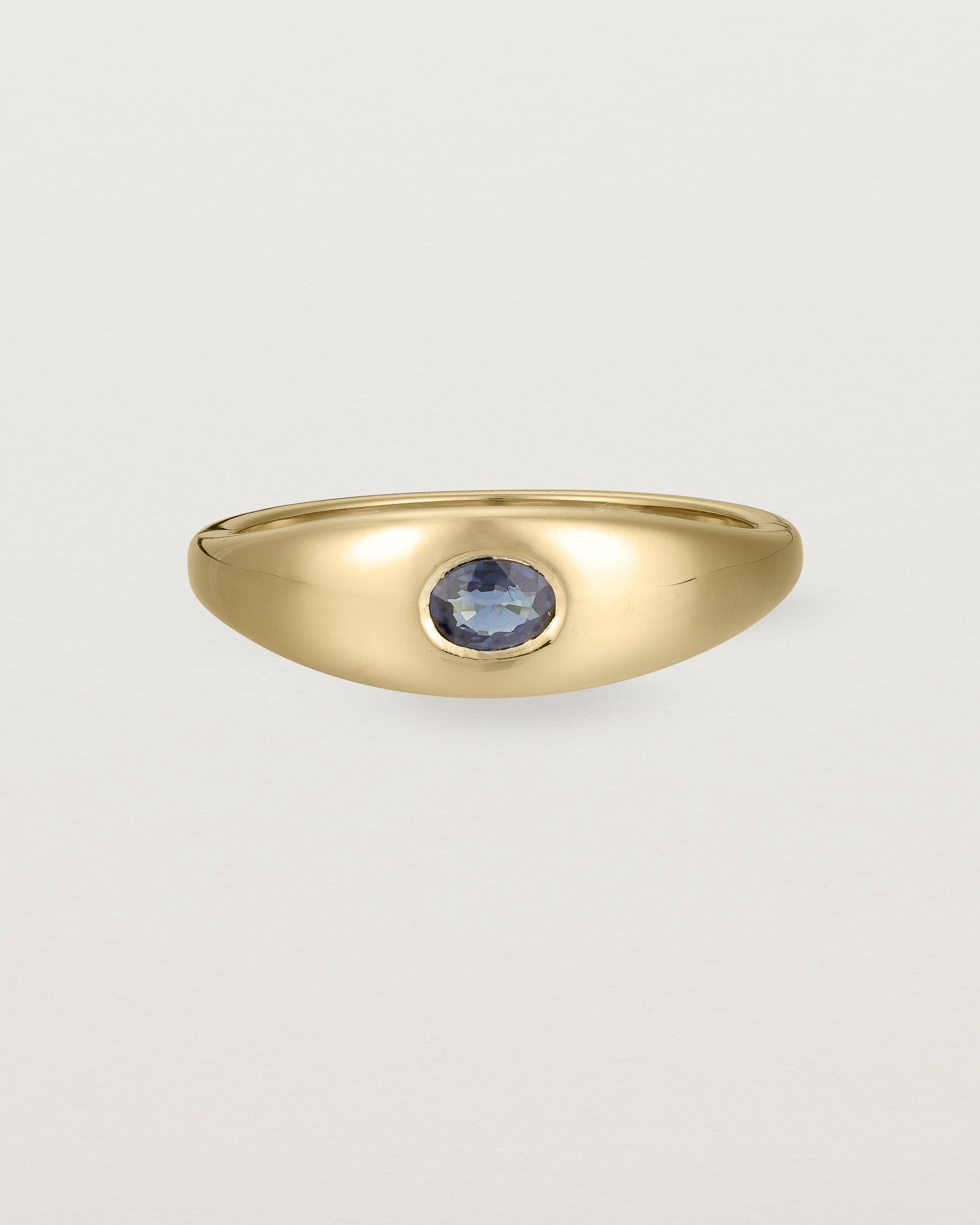 Front view of the Seule Single Ring | Australian Sapphire | Yellow Gold.