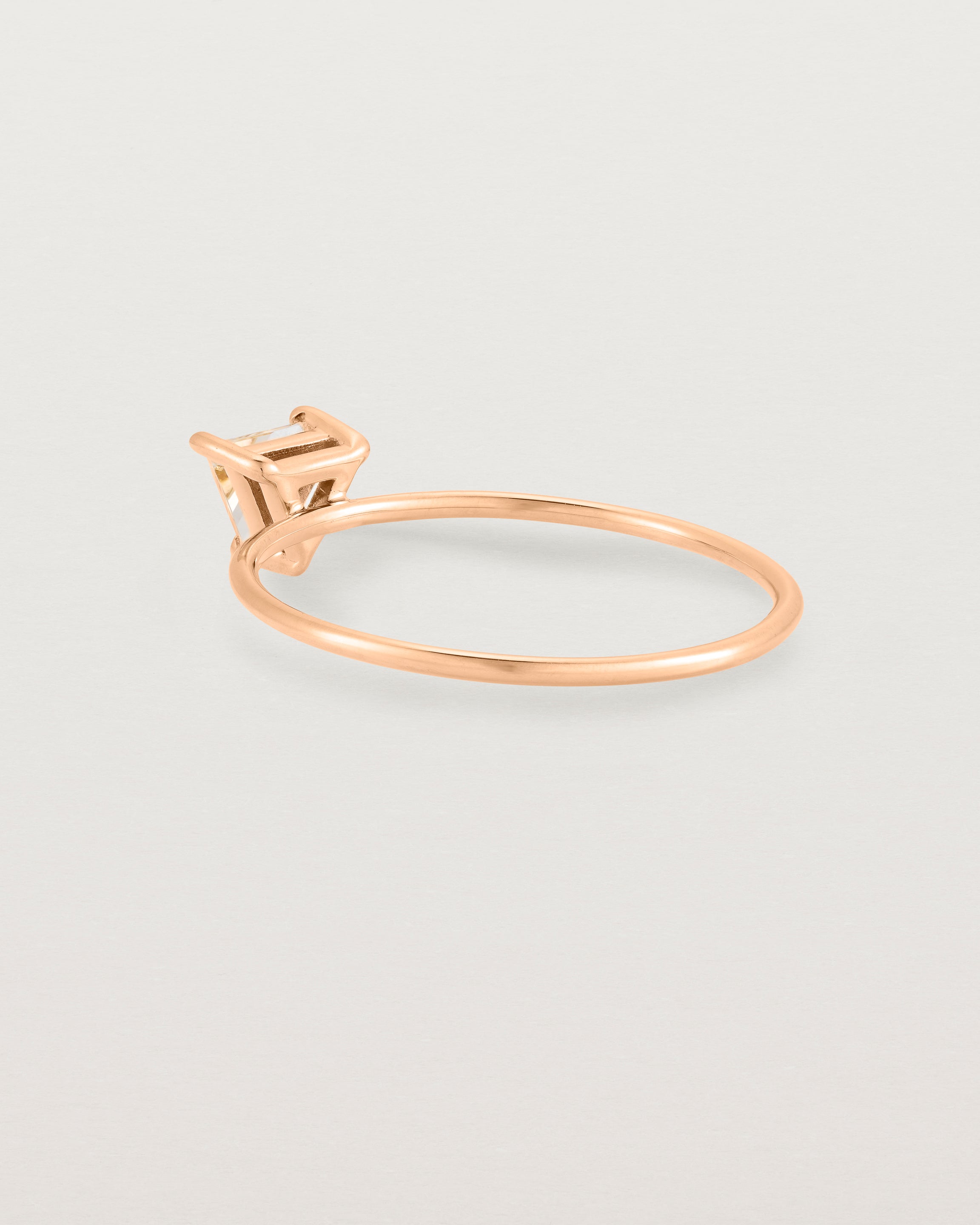 fine rose gold ring featuring a champagne yellow helidor stone